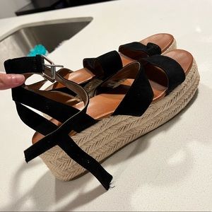 American Eagle Black Platforms, Size 9.5//10, Trending!